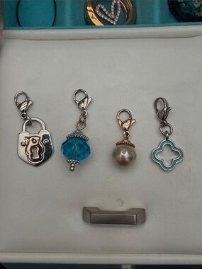Origami Owl - Set of Dangles